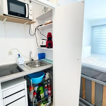 Estudio En El Centro De By Bebalmy Torremolinos
