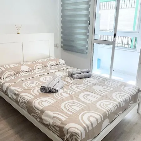 Estudio En El Centro De By Bebalmy Torremolinos